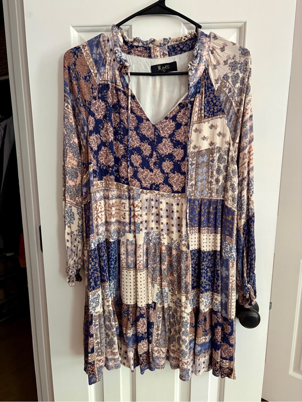 Like New Women’s Patchwork Print V-Neck Women's Dress - Blue & Cream